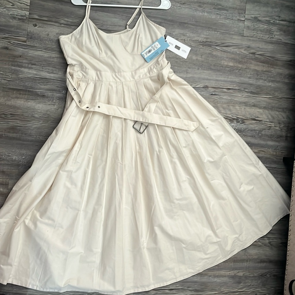 NWT- Women's Strappy Pleated Midi Dress - Future Collective Size 12